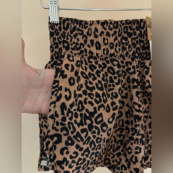🐆PINK by Victoria’s Secret Leopard Print Athletic Shorts | NEW Size XS - Picture 3 of 8